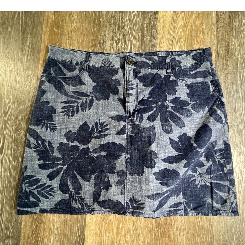 Croft & Barrow Floral Skort Womens 18 Blue Classic Fit Tropical Stretch Denim